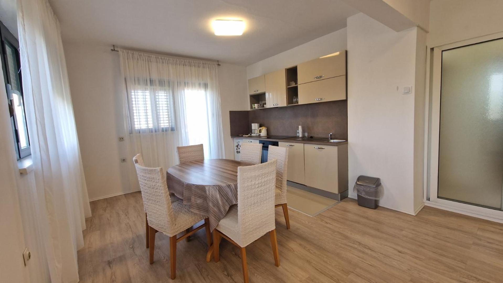 Appartement Kuca Za Odmor Laura à Ražanac Extérieur photo