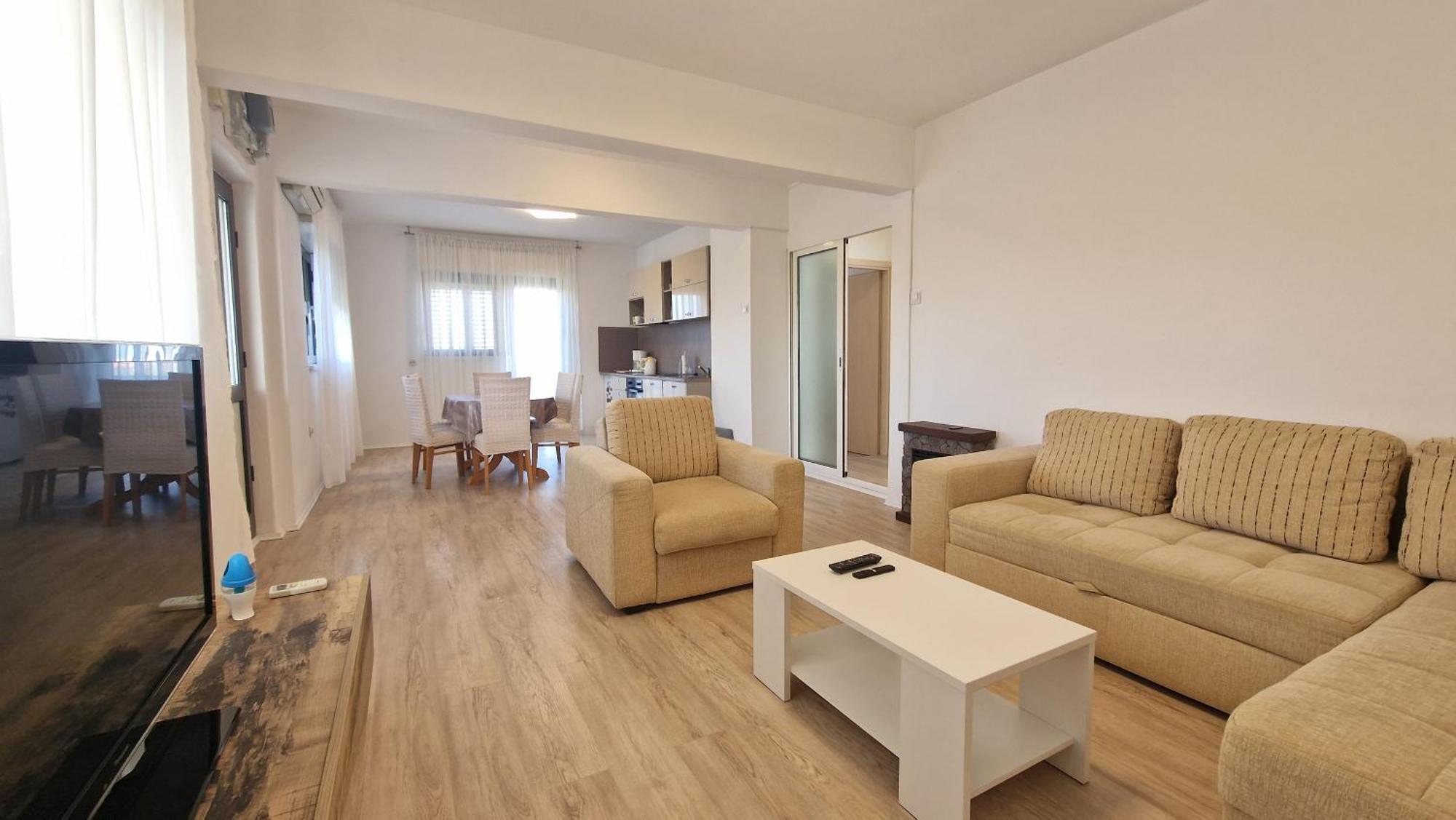 Appartement Kuca Za Odmor Laura à Ražanac Extérieur photo