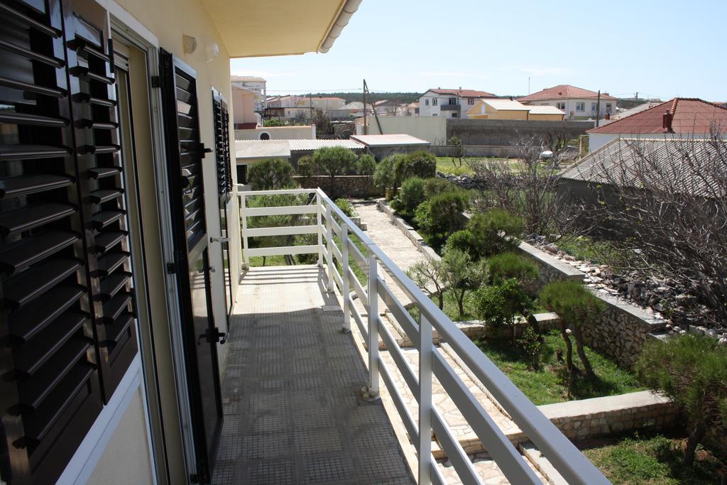 Appartement Kuca Za Odmor Laura à Ražanac Extérieur photo